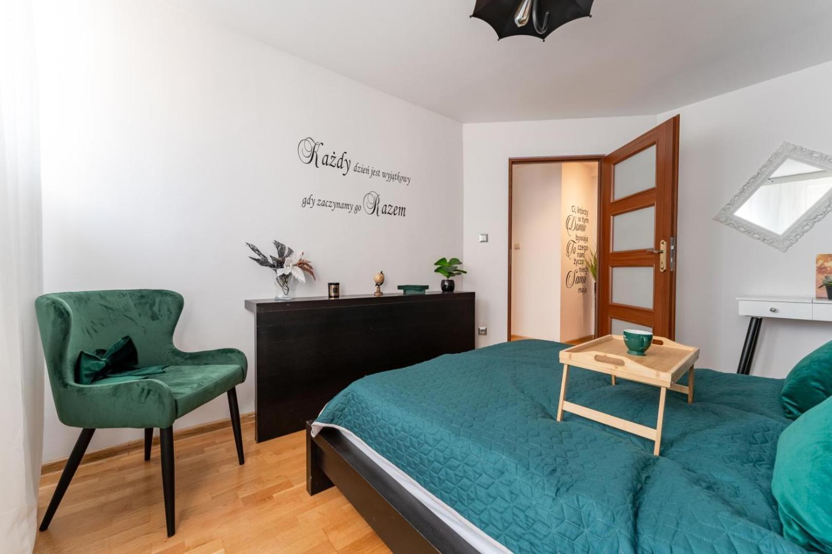 Apartament Ratuszlove - 2 Osobne Sypialnie, Z Widokiem Na Ratusz - By Spaceapart 耶莱尼亚古拉 外观 照片