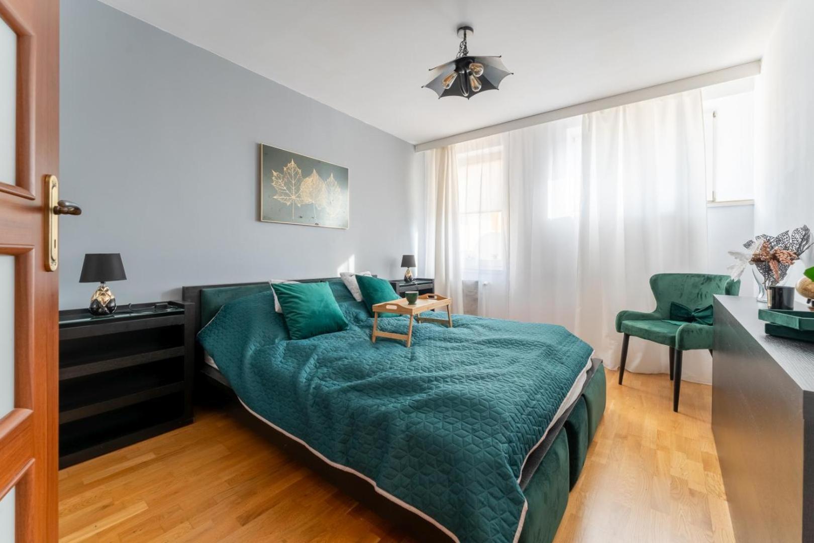 Apartament Ratuszlove - 2 Osobne Sypialnie, Z Widokiem Na Ratusz - By Spaceapart 耶莱尼亚古拉 外观 照片