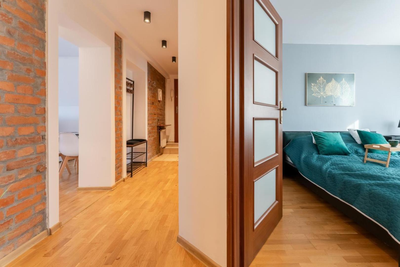 Apartament Ratuszlove - 2 Osobne Sypialnie, Z Widokiem Na Ratusz - By Spaceapart 耶莱尼亚古拉 外观 照片