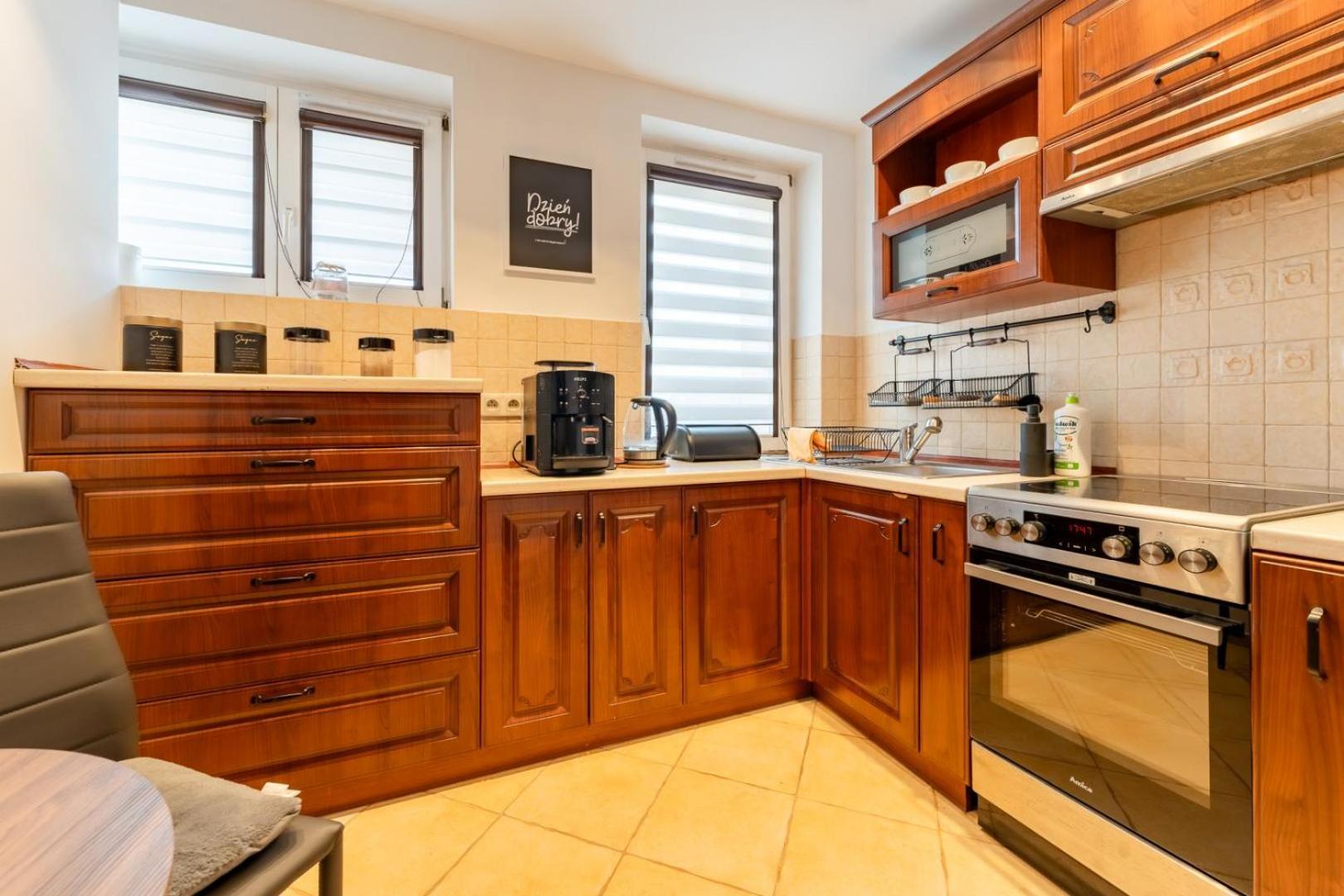 Apartament Ratuszlove - 2 Osobne Sypialnie, Z Widokiem Na Ratusz - By Spaceapart 耶莱尼亚古拉 外观 照片